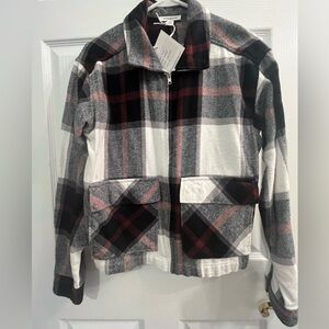 NWT BeachLunchLounge Black Red Plaid Cropped Flannel Zip-Up Jacket 100% Cotton